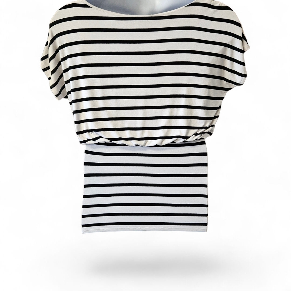 White House Black Market Classic black & white Striped fitted Top Oversized! - Picture 7 of 12